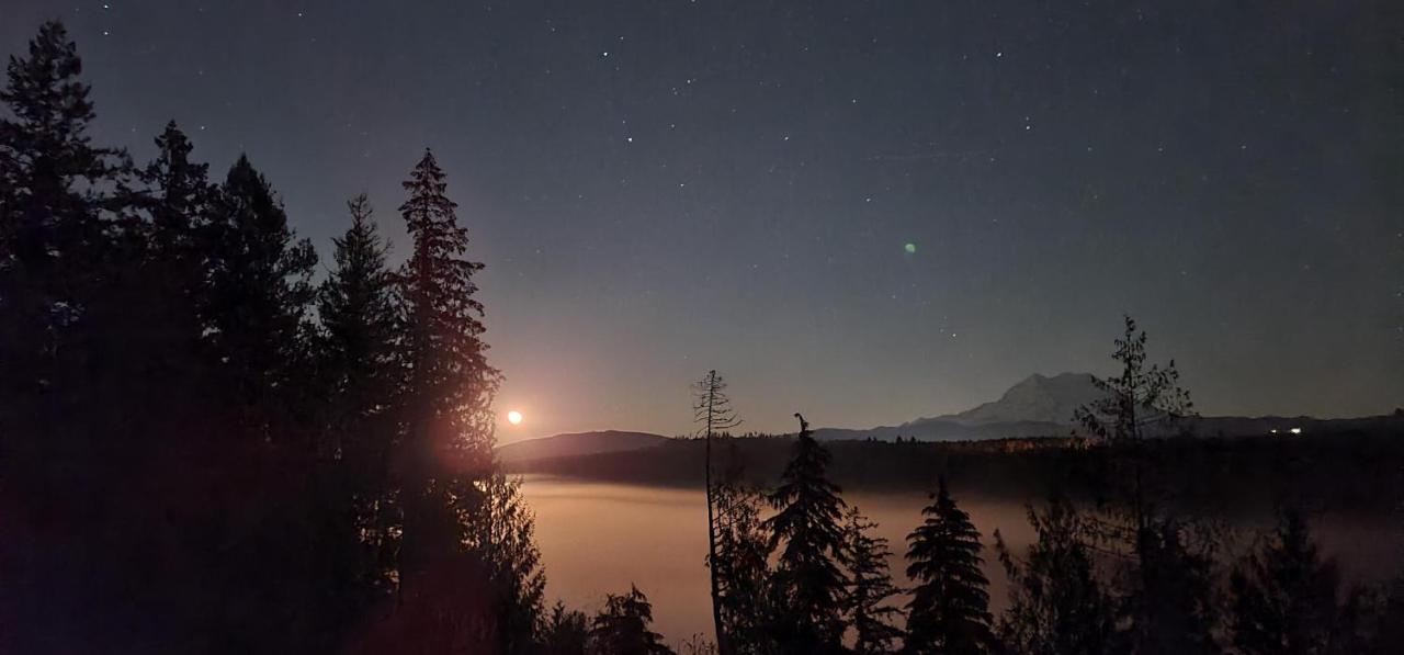 Stunning Mt Rainier Views!Tahoma Ridge Cottage Eatonville Exterior photo