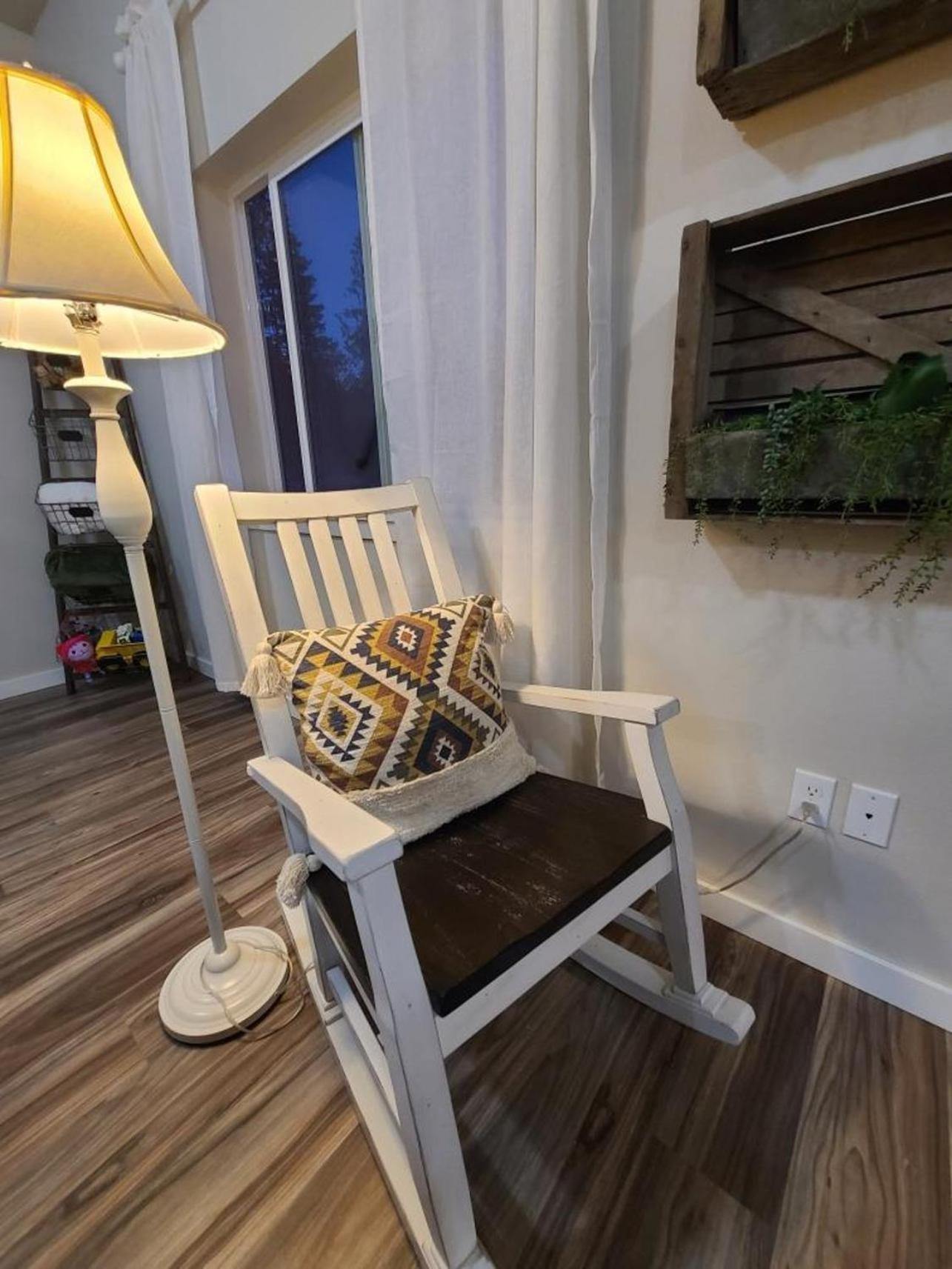 Stunning Mt Rainier Views!Tahoma Ridge Cottage Eatonville Exterior photo